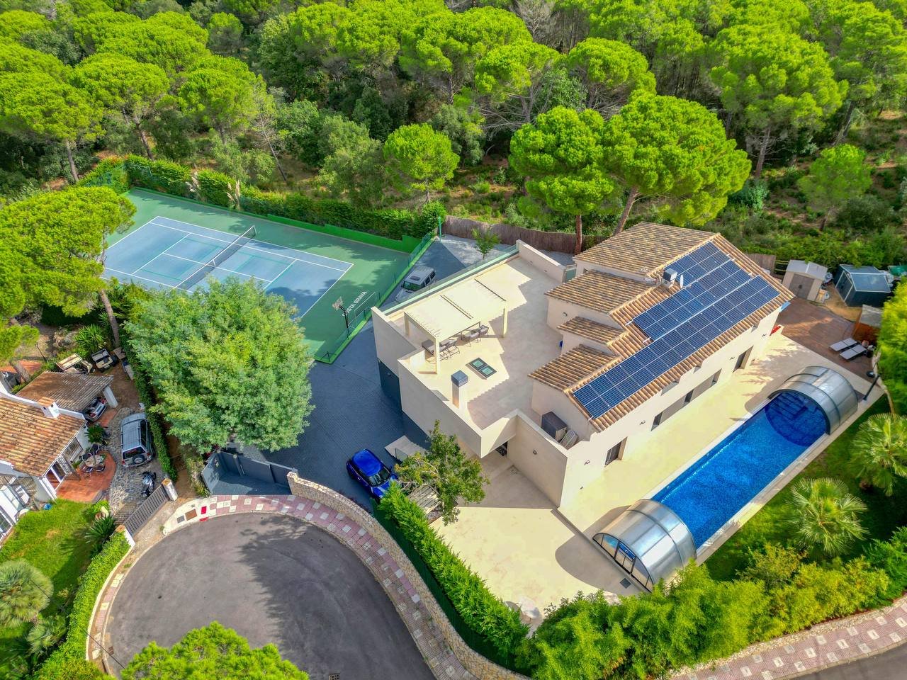 Residencia privada de bienestar para vivir – 710 m² en Costa Brava